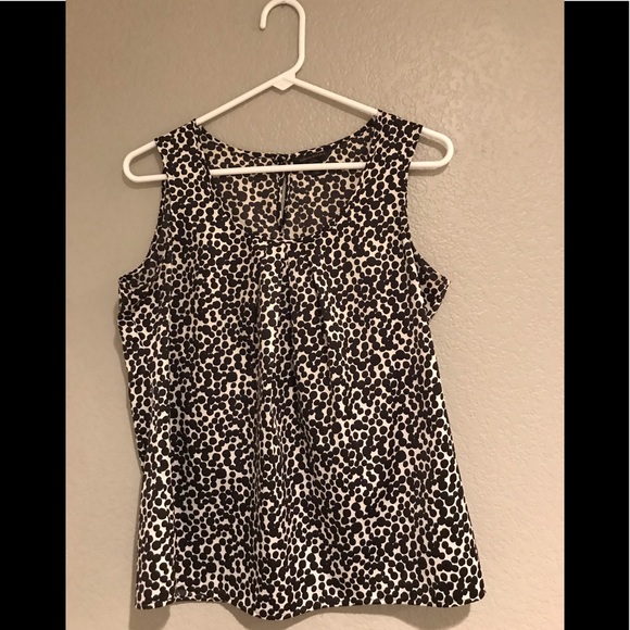 Banana Republic Shell Top - Picture 1 of 3